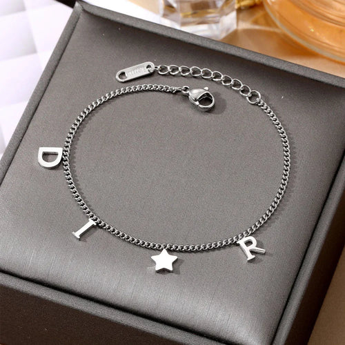 Bracelet Pendentif Étoile & Lettre — Acier Inoxydable