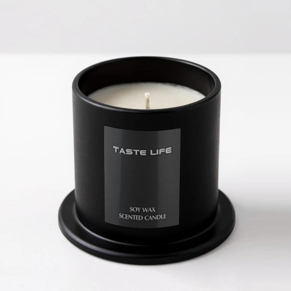 Bougie Parfumée Premium — Cloche en Verre & Huiles Essentielles, Sans Fumée