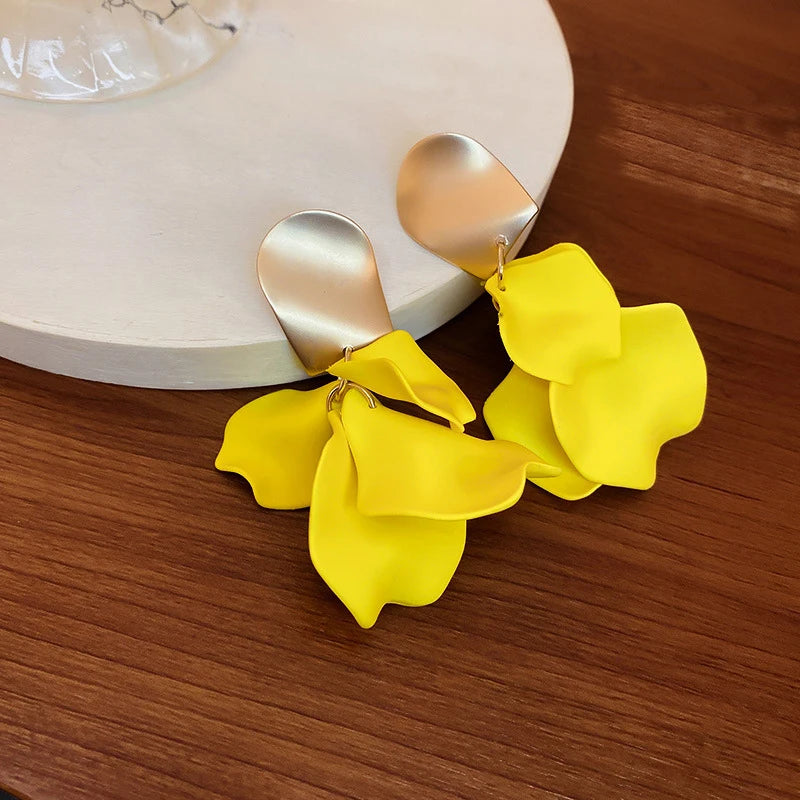 Boucles d'Oreilles Fleur Bohème Colorées — Pendentif Pétale