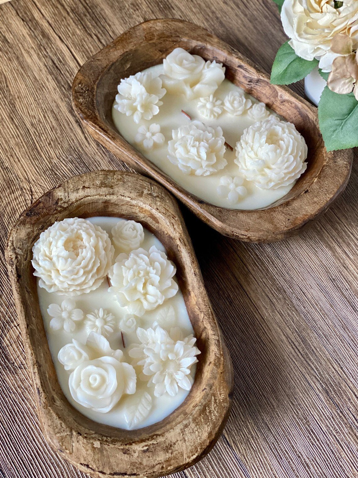 Bougie Botanique en Bol de Bois — Fleurs Séchées & Parfum Envoûtant