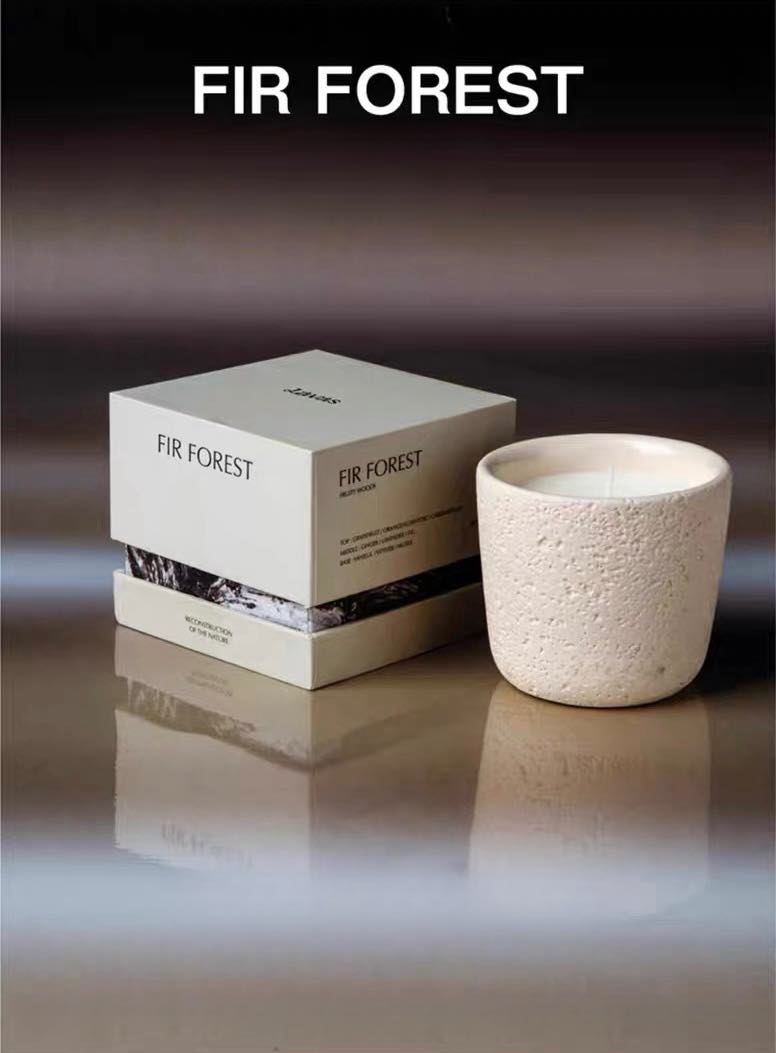 Bougie Parfumée Souffle de Nature — Sapin | Cire de Soja & Mèche en Bois